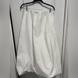 Zara White Bubble Skirt - Size Large
